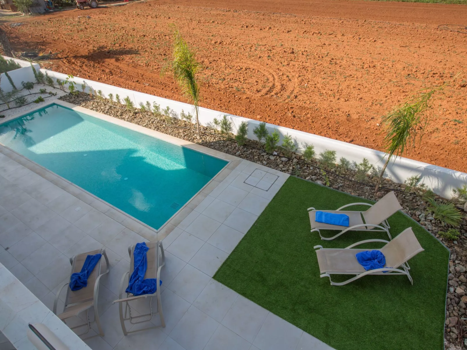 3-Schlafzimmer-Villa mit Pool, Dachgarten, Meerblick - Image-tags.info