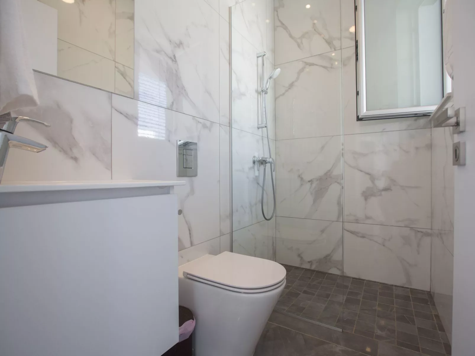 3-Schlafzimmer-Villa mit Pool in Protaras Zentrum - Image-tags.info