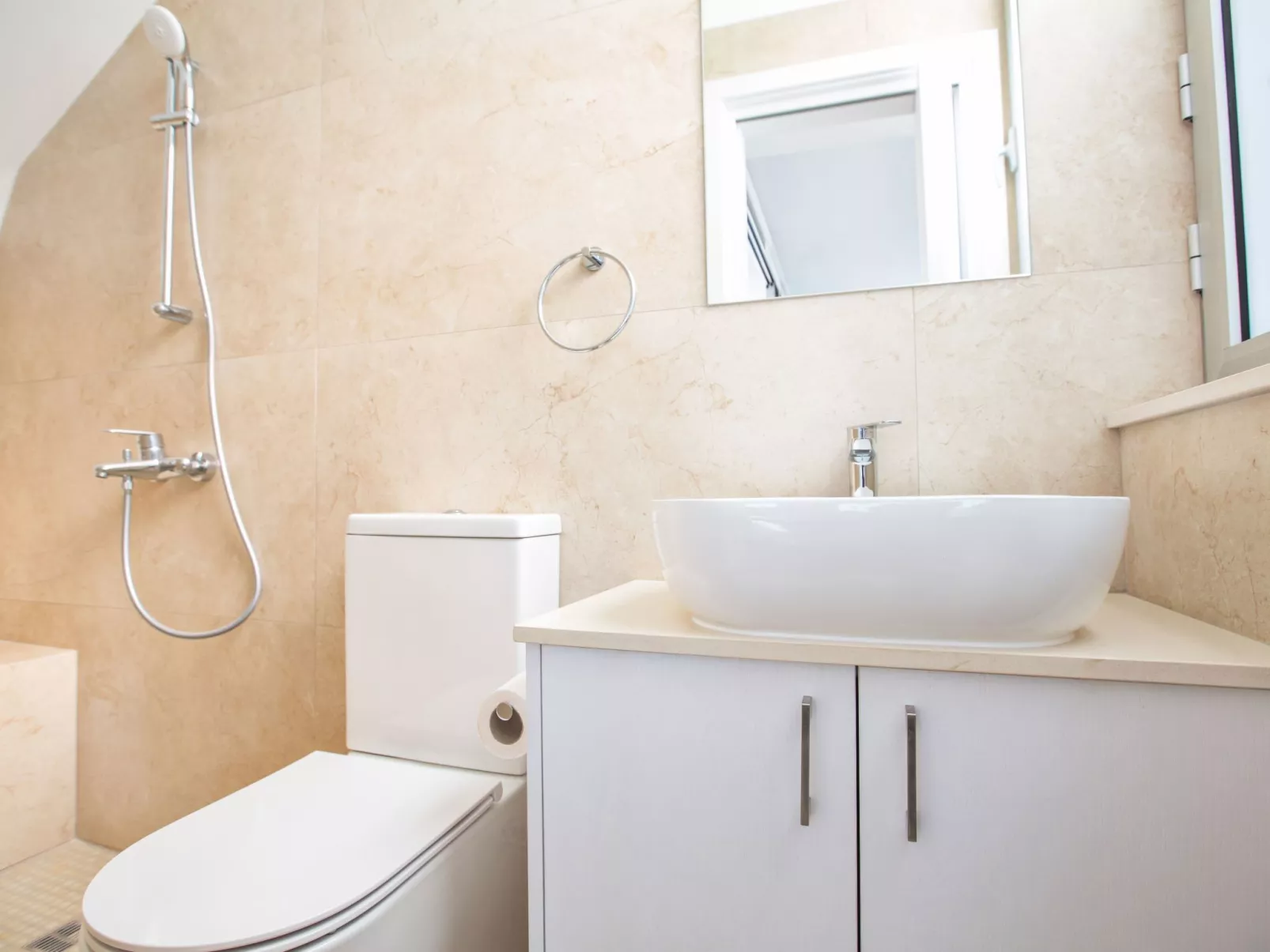 3-Schlafzimmer-Villa mit privatem Pool im Zentrum - Image-tags.info