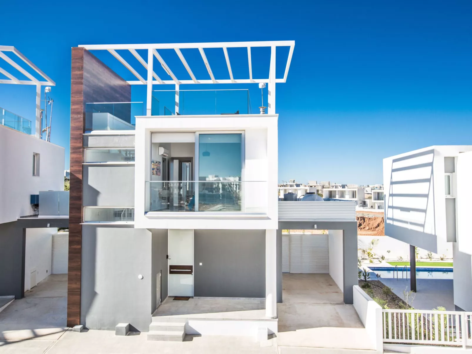 Protaras Olivine Villa mit Pool und einem Dachgarten - Image-tags.info