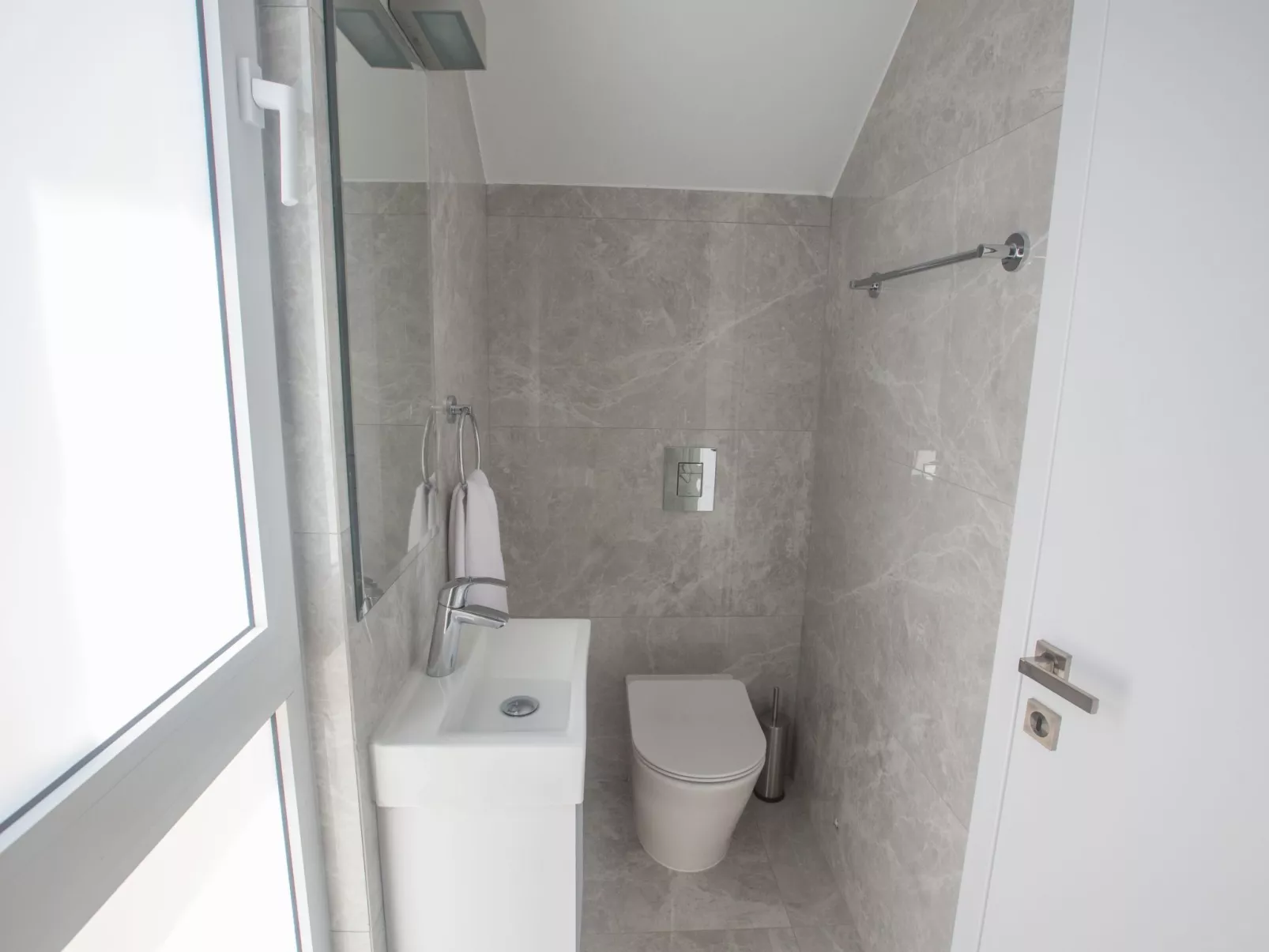 4-Schlafzimmer-Villa mit Pool im Zentrum von Protaras - Image-tags.info