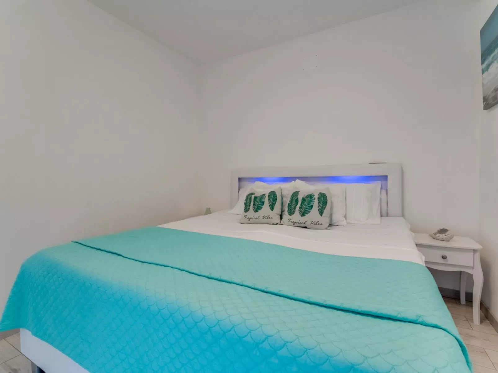 Neue Villa mit Pool und Meerblick - Image-tags.info