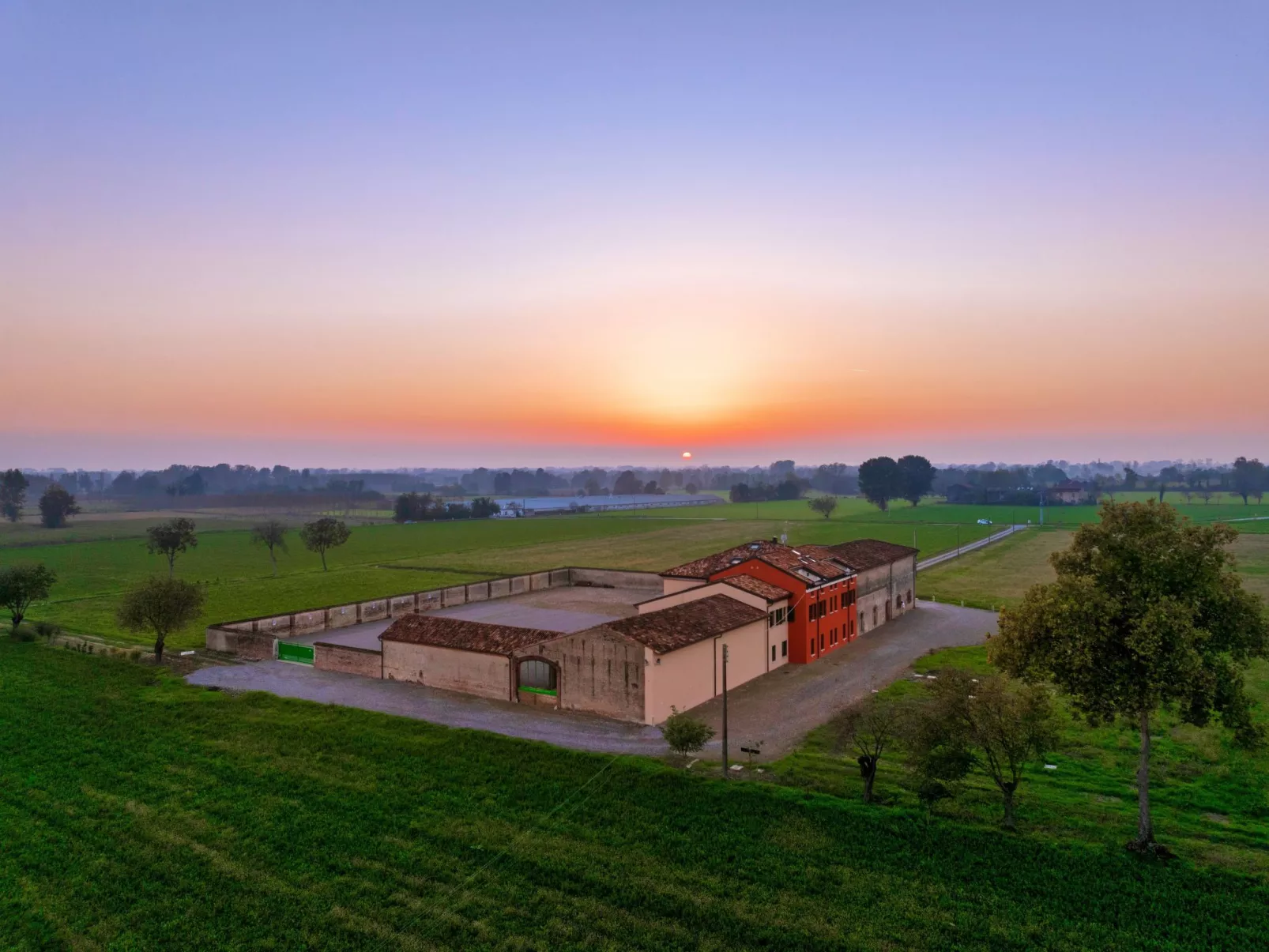 Penthouse - Doppelbett und Doppelschlafcouch - Image-tags.info