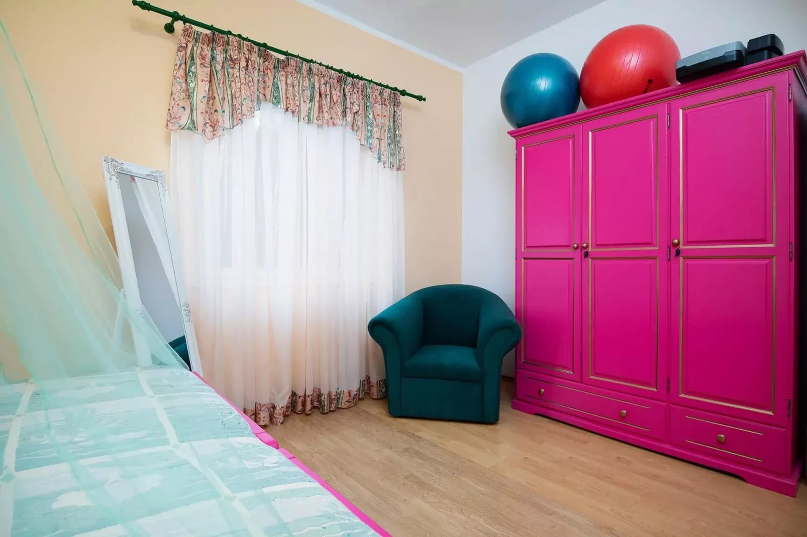 Anamarija-Bedroom