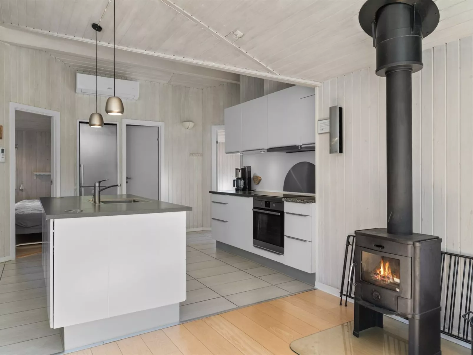 "Sybil" - 350m from the sea - Drinnen