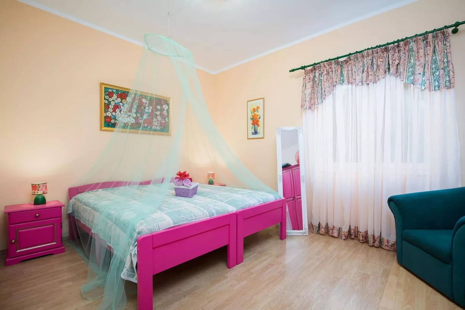 Anamarija-Bedroom