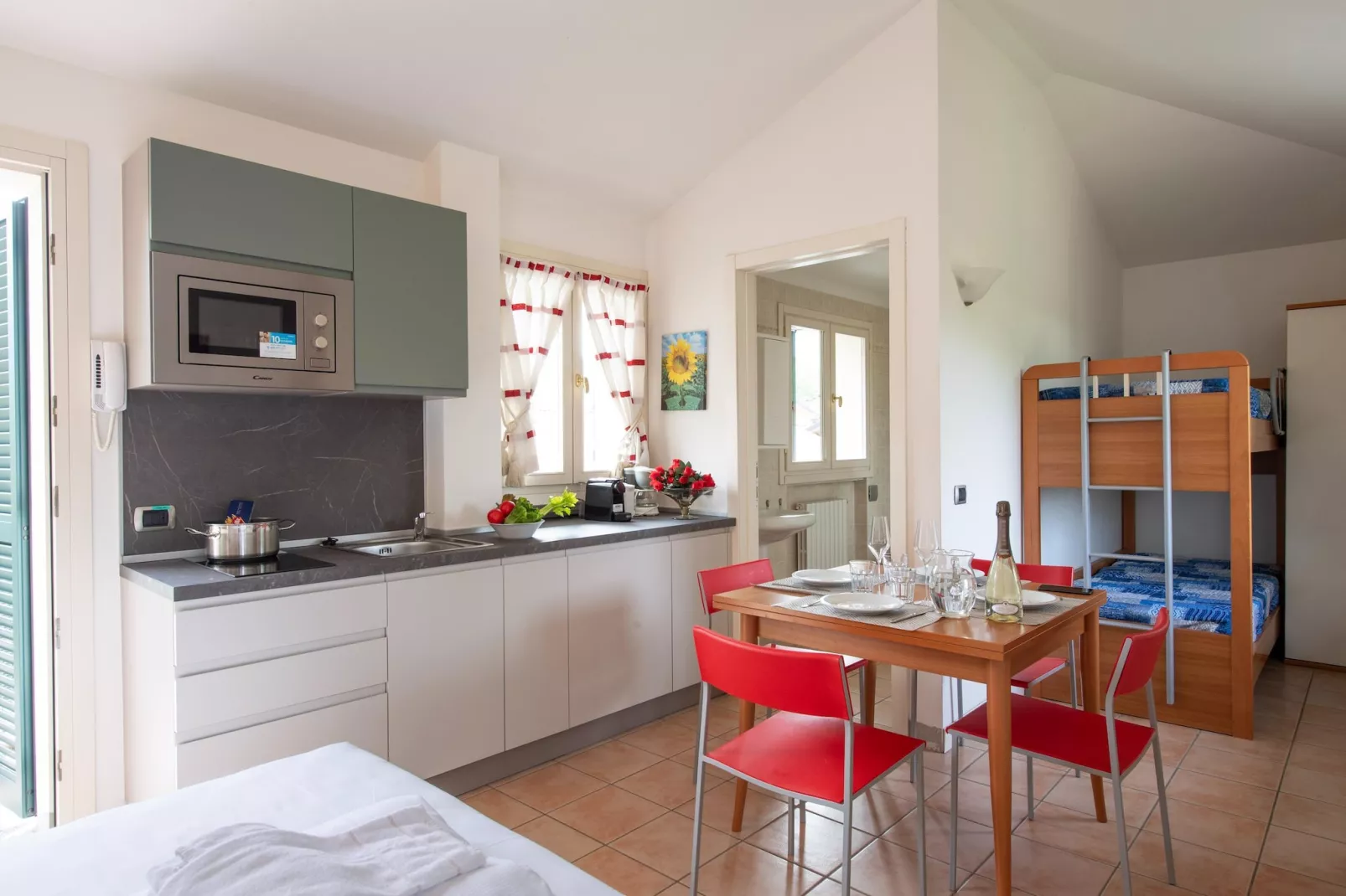 RESIDENCE PORTO LETIZIA - VILLAS-STUDIO 4 PAX VISTA LAGO DELUXE 8214 - VSLD4 - Kitchen