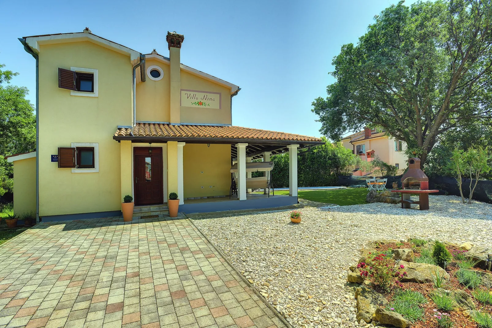 Villa Nina-Exterior summer