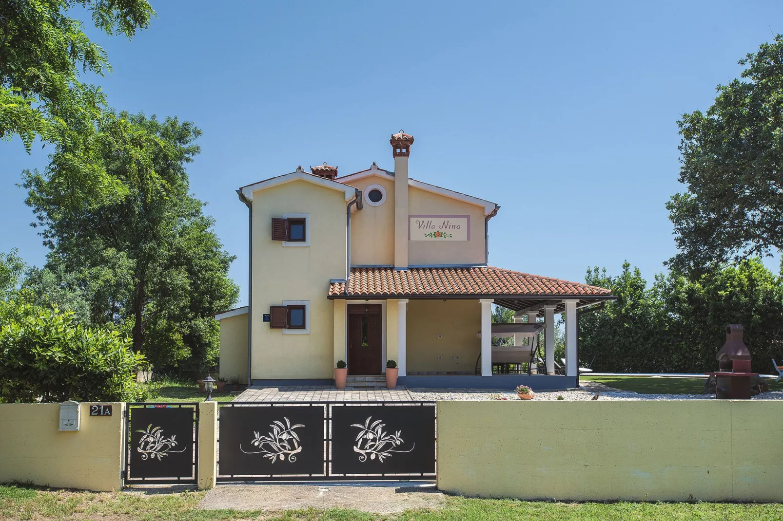 Villa Nina-Exterior summer