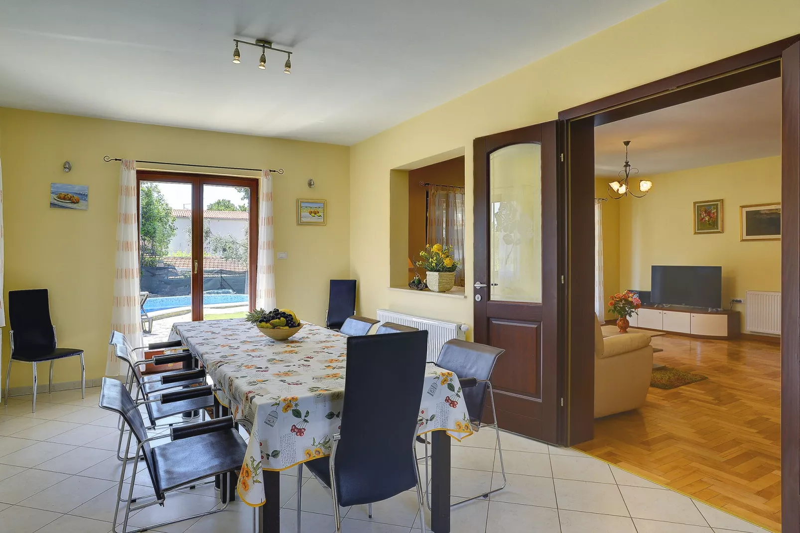 Villa Nina-Dining room