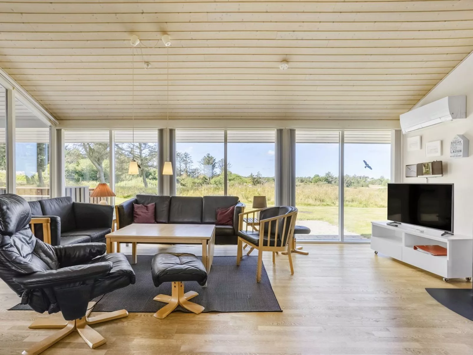 "Joris" - 1.5km from the sea-Drinnen