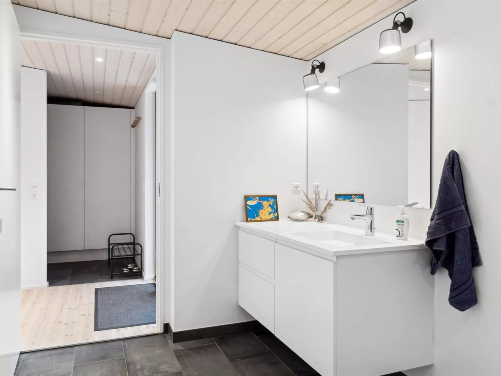 "Herlugh" - 10m from the sea - Drinnen