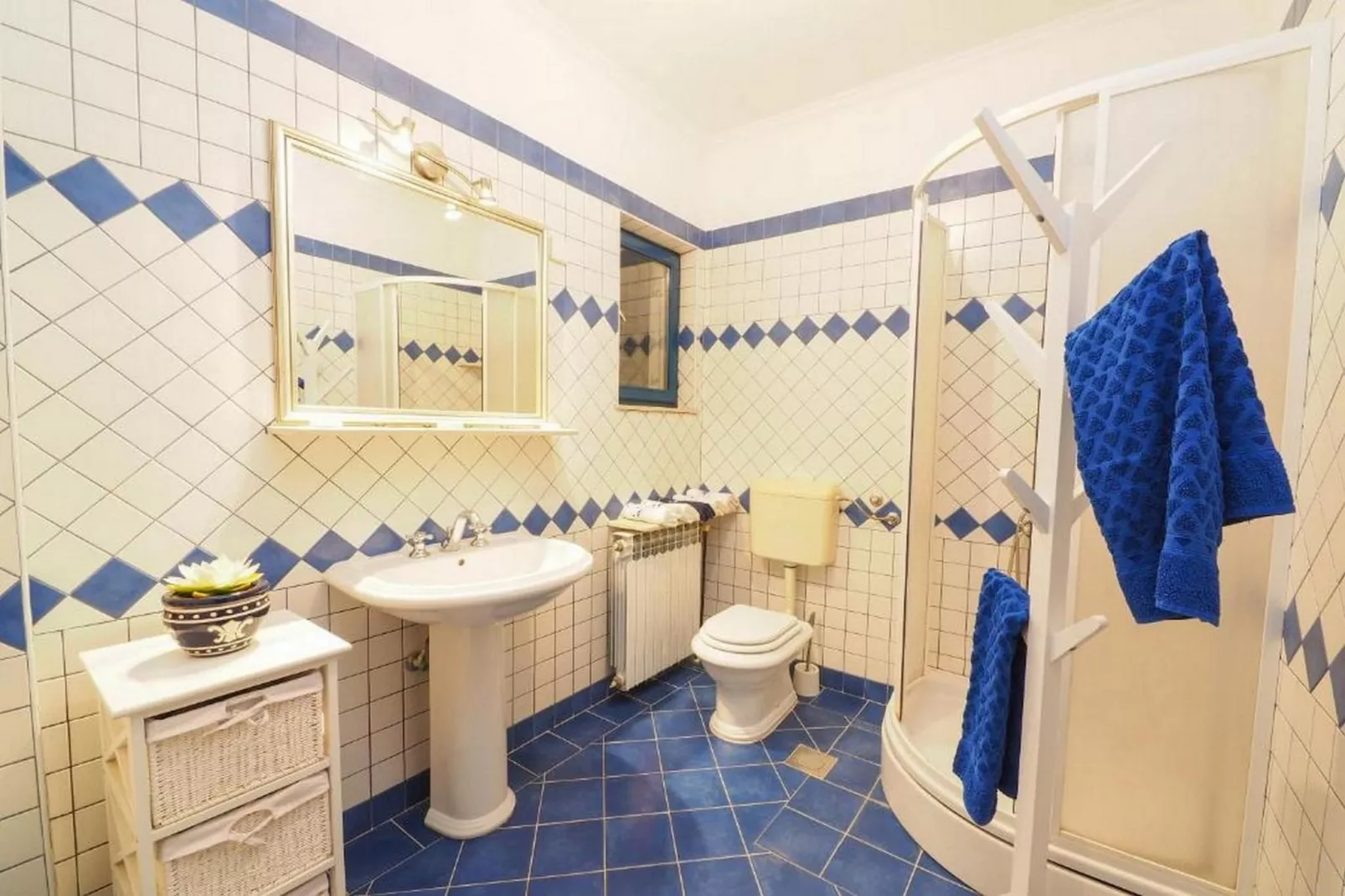 Villa Antonija - Four-Bedroom Villa with Terrace and Private Pool-Salle de bain