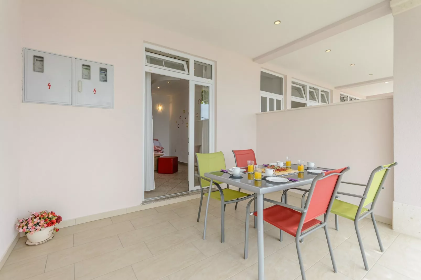 Apartments Hope (Dugi Rat) - Comfort OneBedroom Apartment with Terrace and Sea View (A1)-Terrasse