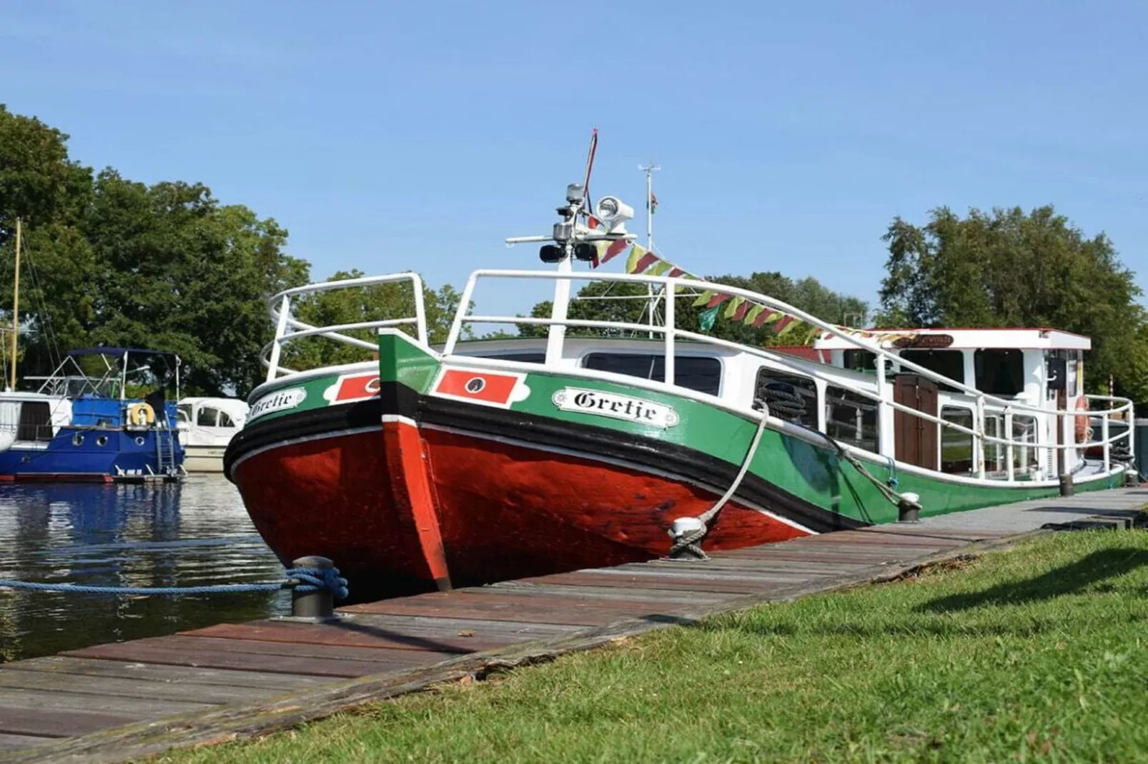 522409-Areas within 5km in summer