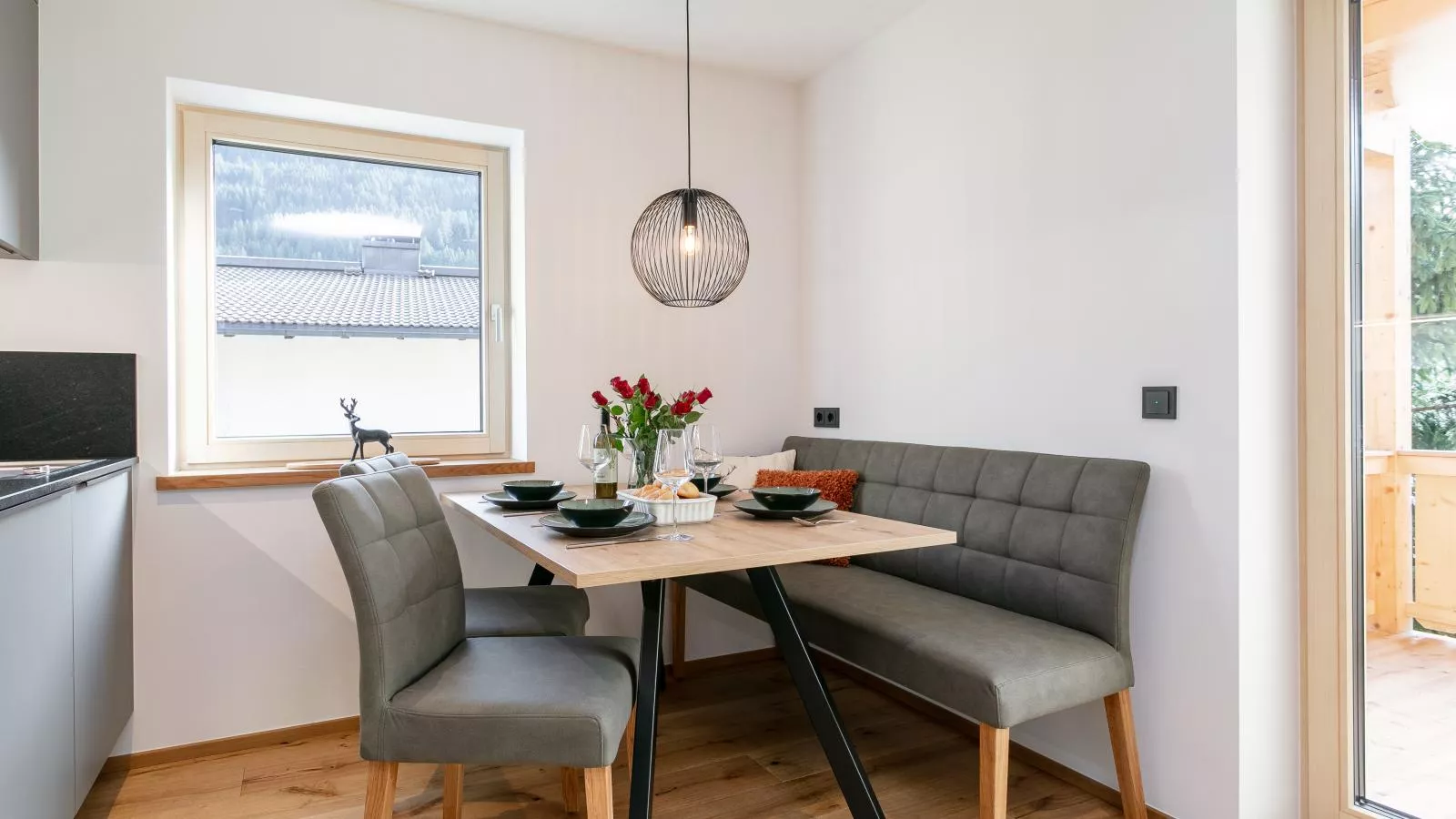 Haus Tauernblick Top 3 und 4-Esszimmer