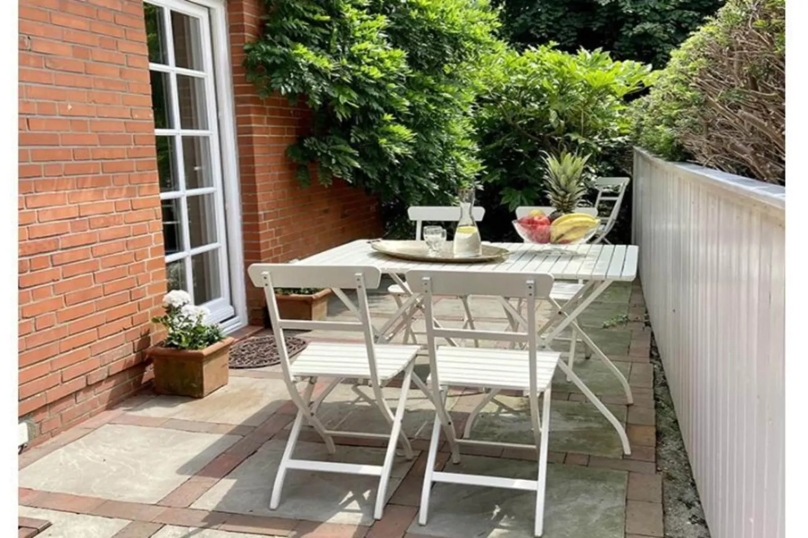 345853-Terrasse / balcon