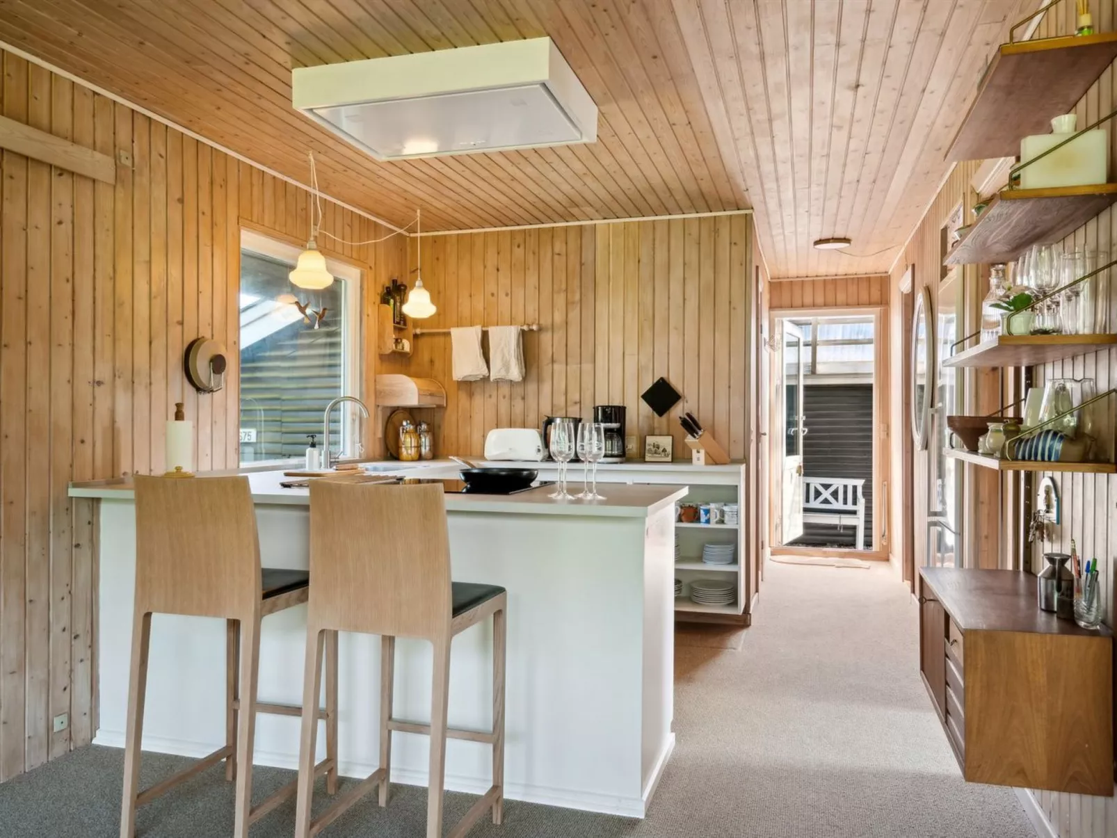 "Roald" - 320m from the sea-Drinnen