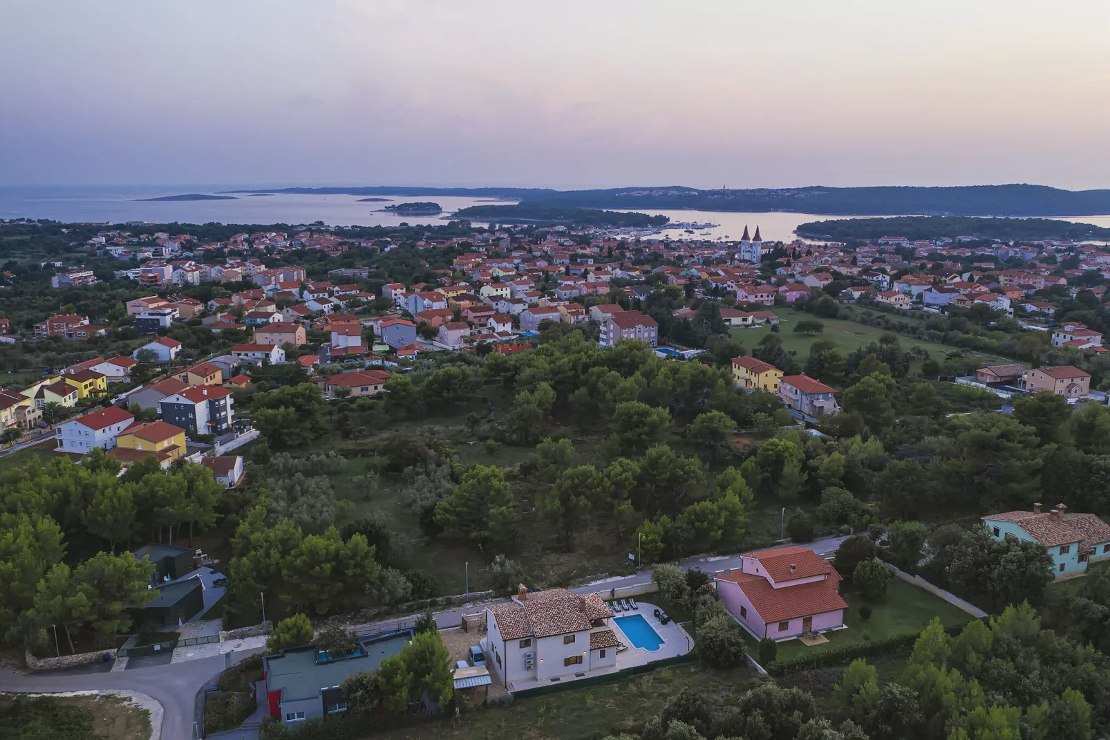Villa Smrikve-Areas summer 1km