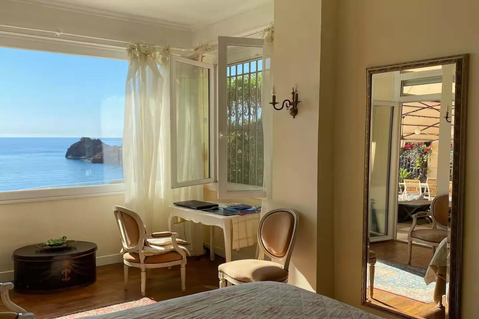 Villa plage privée vue sur la mer-Chambre