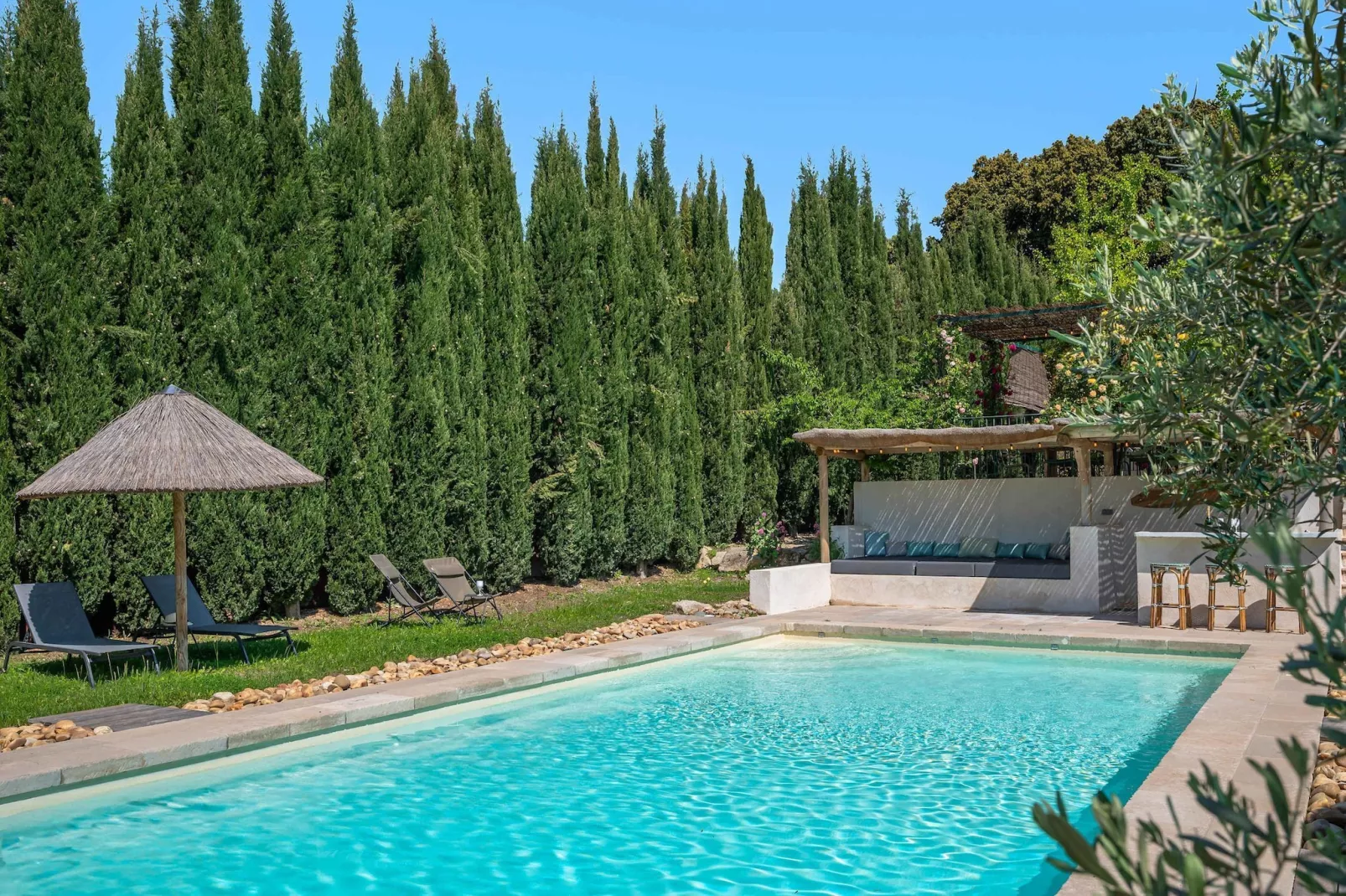 Le Mas Elaïa  votre havre familial avec piscine privée-Piscine