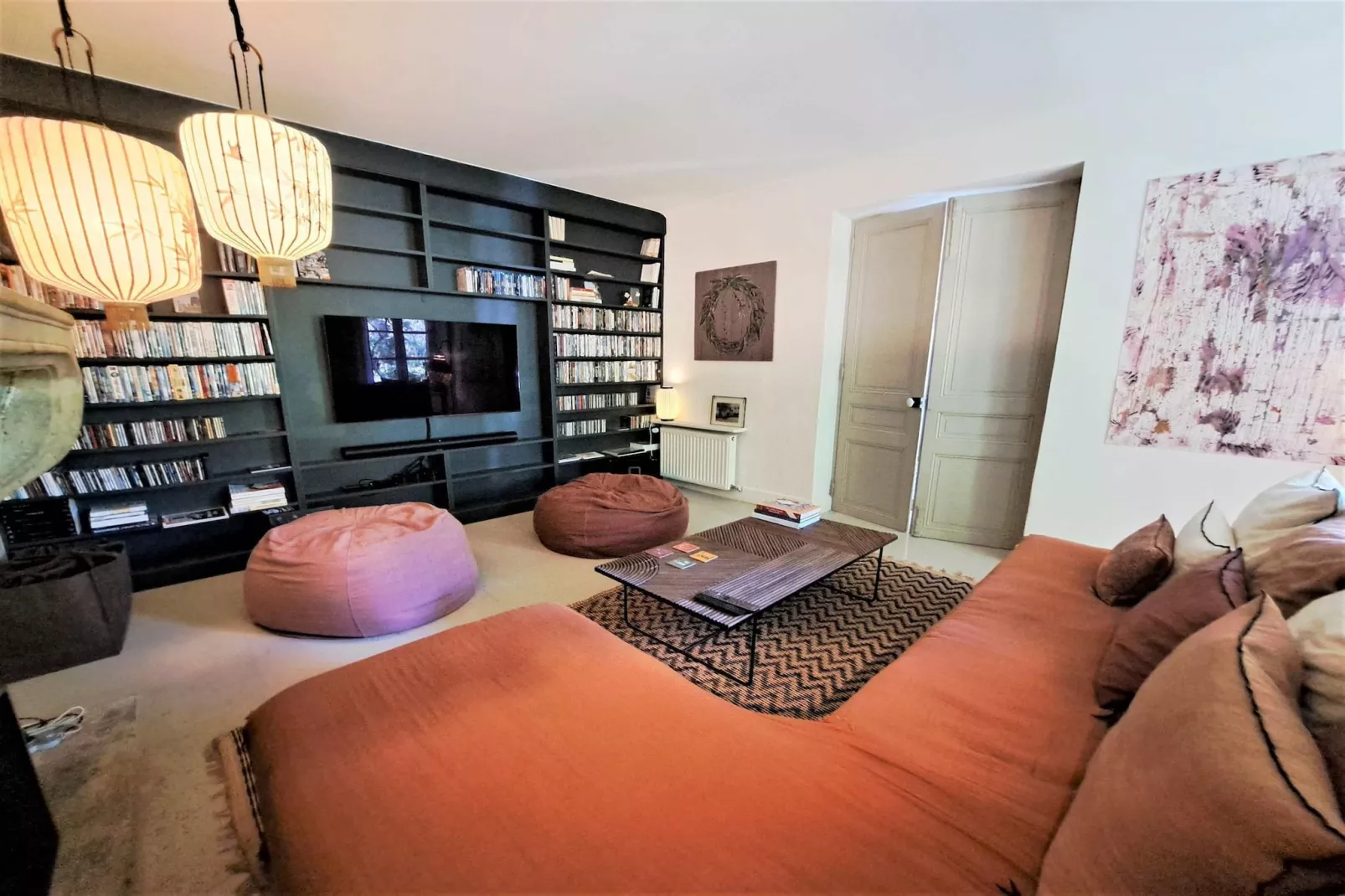 Mas Maillane demeure du XVIIIe entièrement rénové-Living room