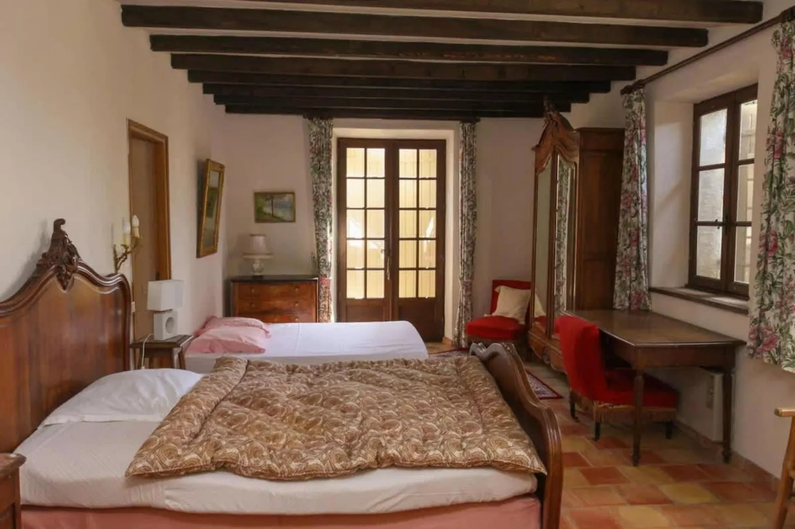 La Familiale - Maison provençale avec piscine et vue imprenable sur Gordes-Bedroom