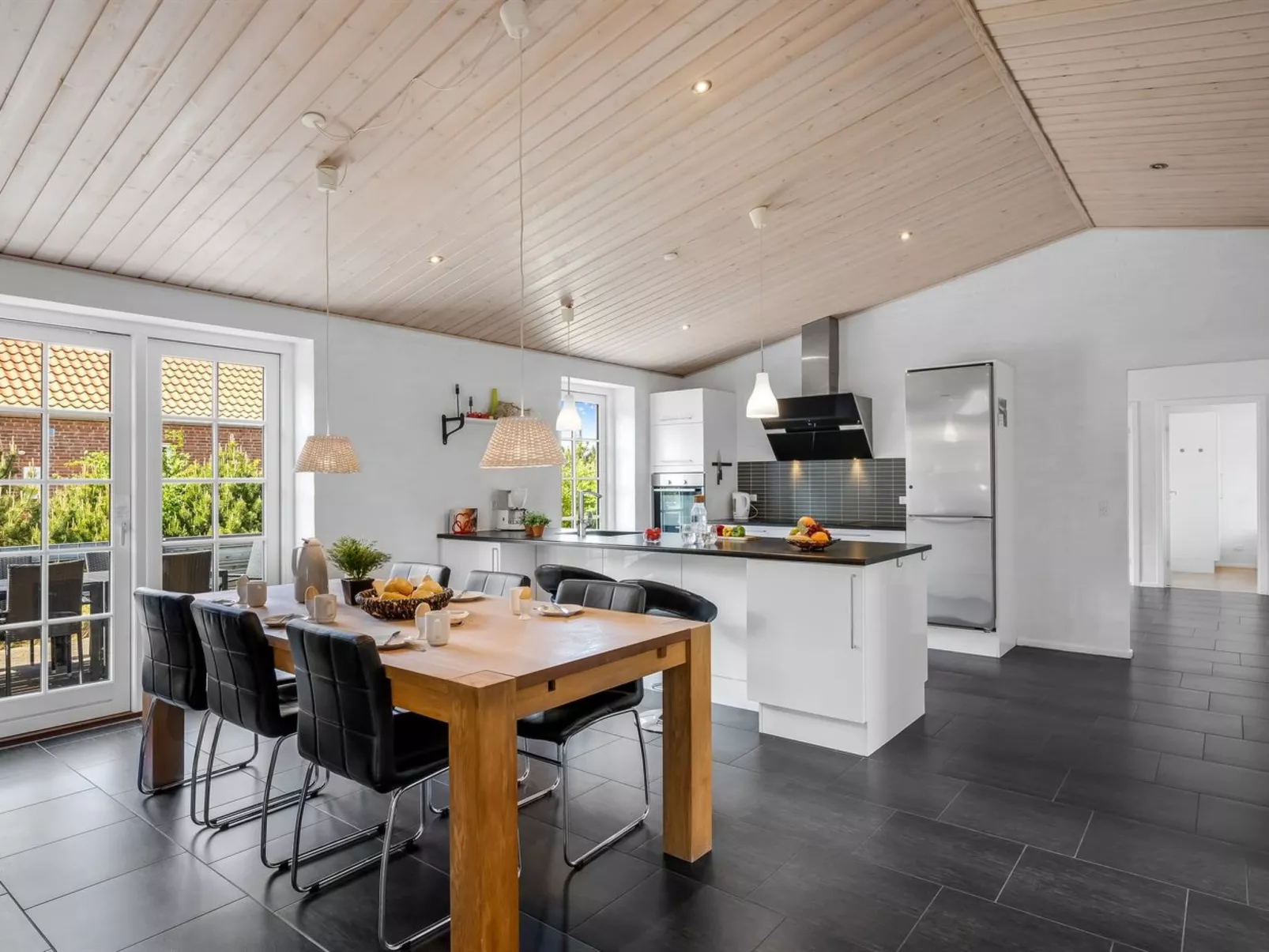 "Merit" - 3.2km from the sea-Drinnen