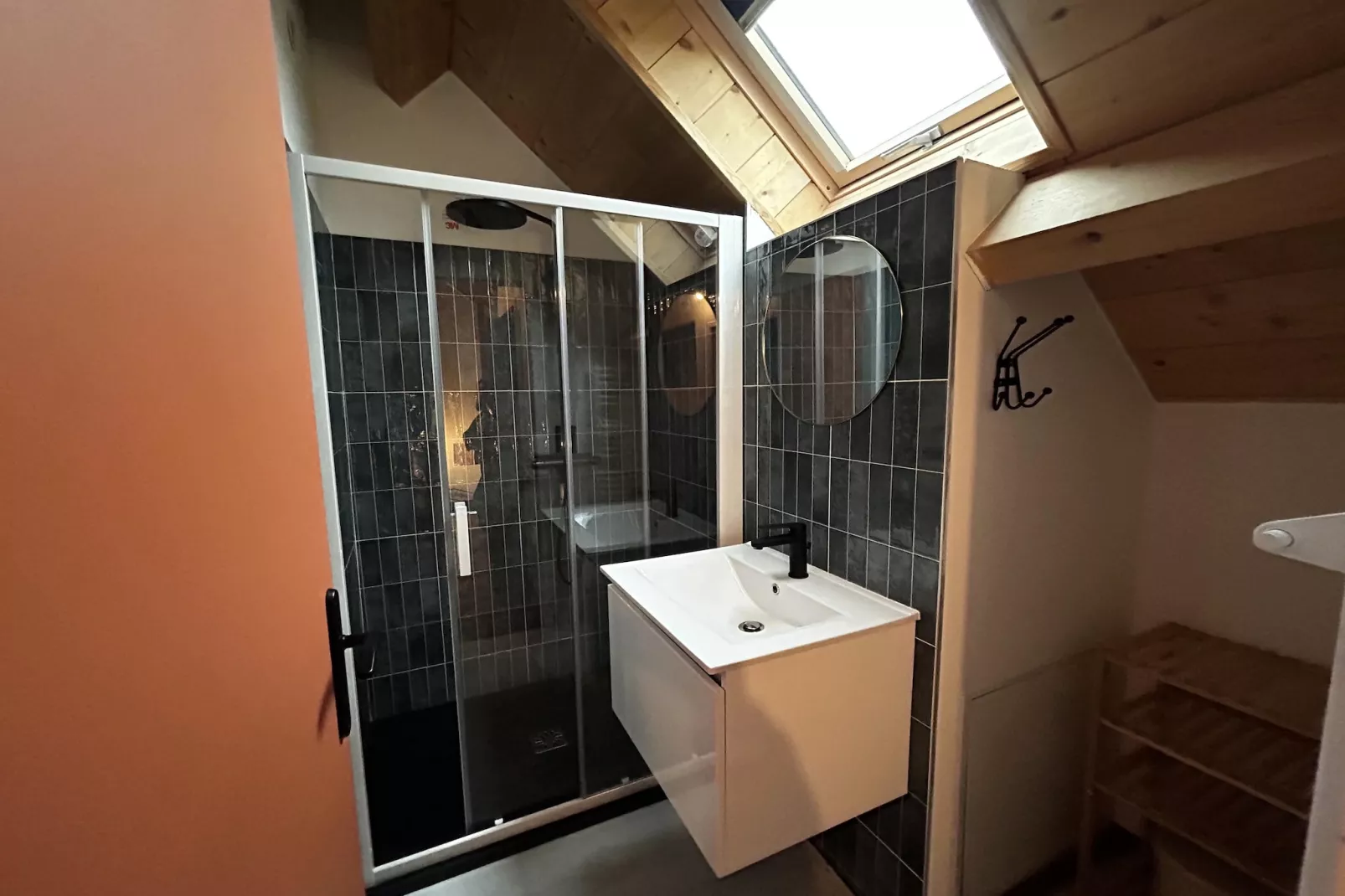 Maison de Vacances XXL Gouville sur mer-Bathroom