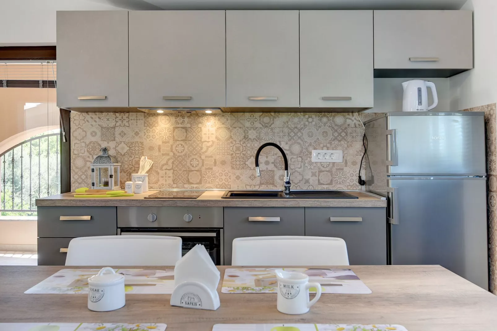 Jela-Kitchen