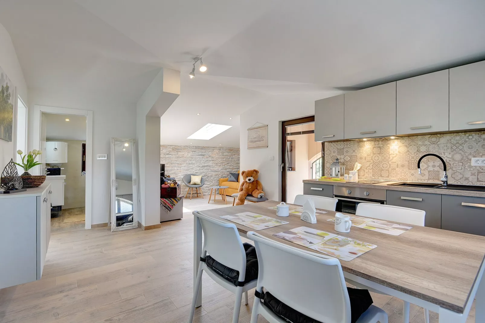 Jela-Kitchen