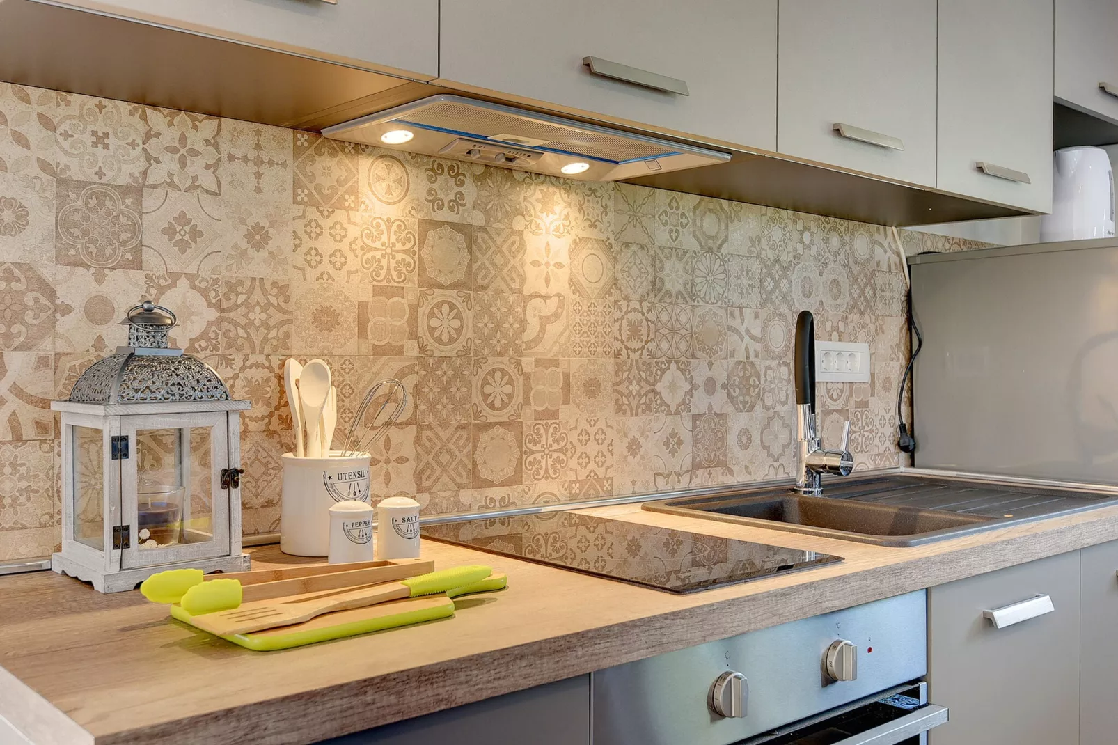 Jela-Kitchen