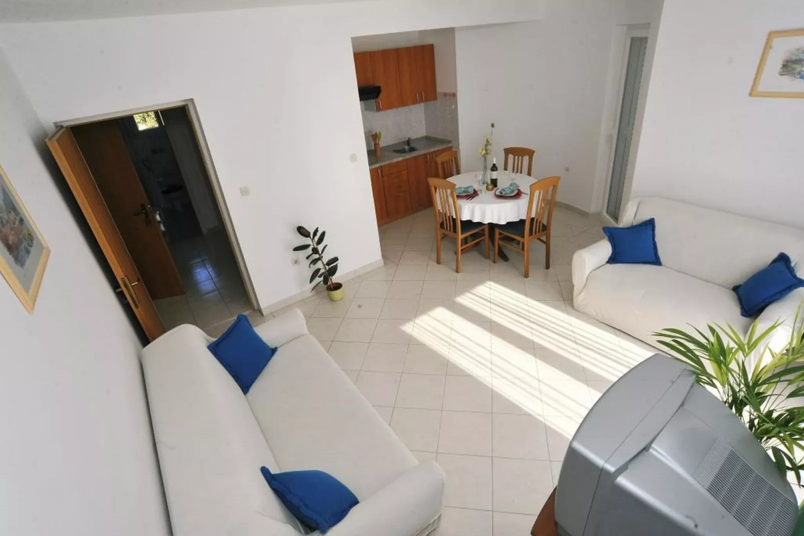 Apartments Anamarija - One Bedroom Apartment with Balcony (A2+2) 6 - Intérieur