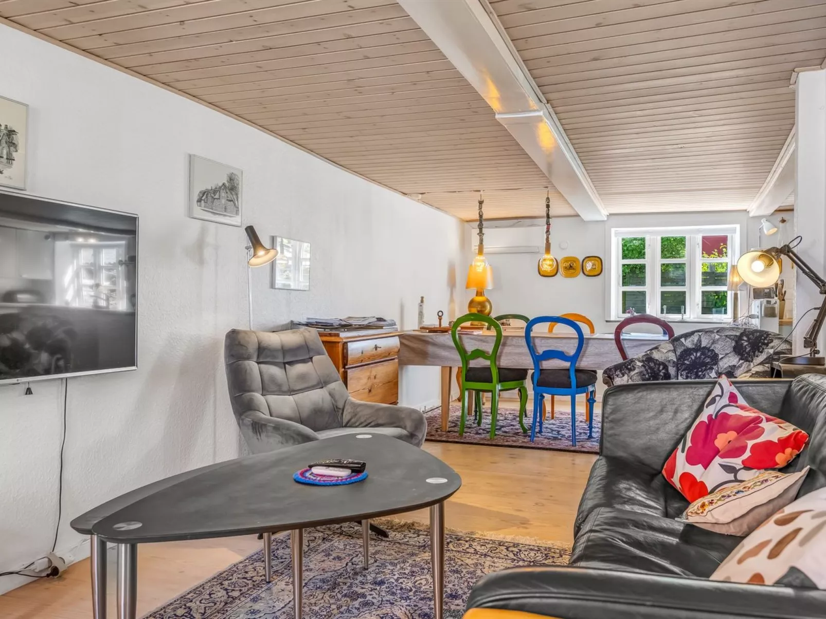 "Spase" - 23km from the sea - Drinnen