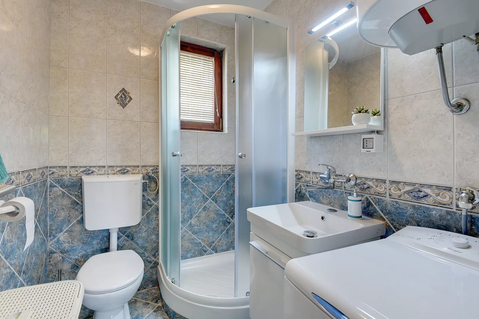 Jela-Bathroom