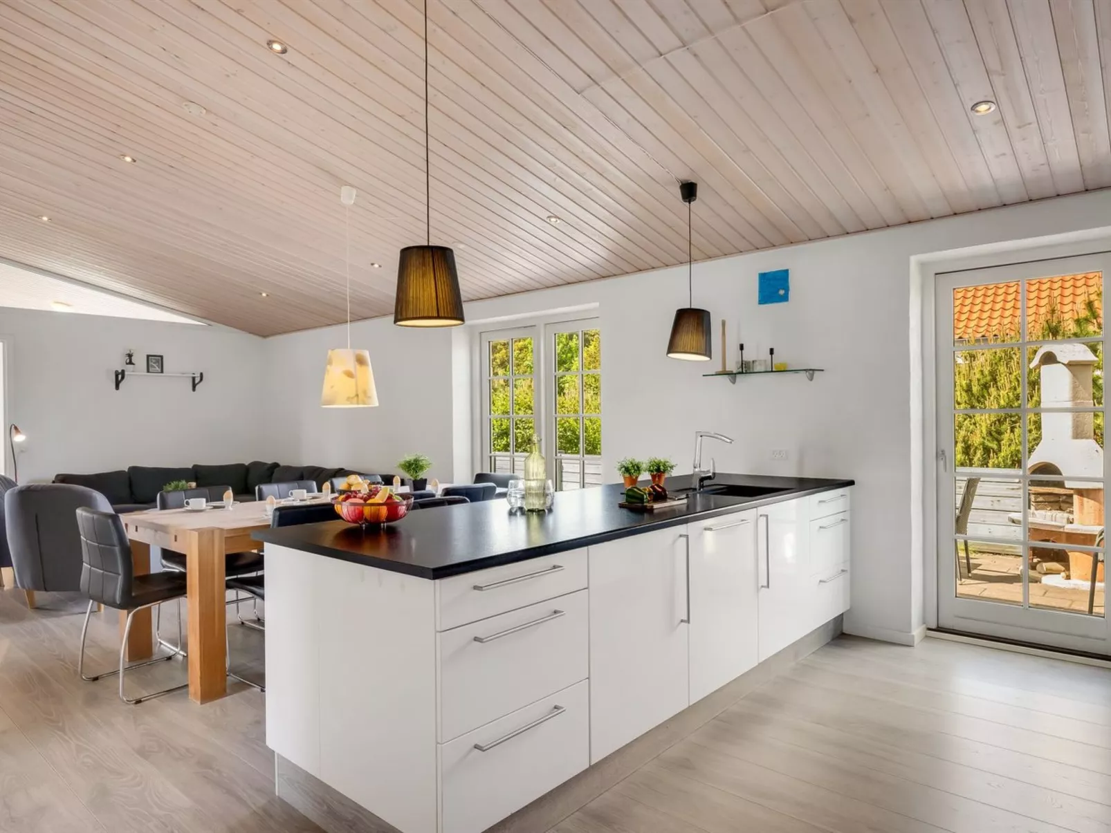 "Donco" - 3.2km from the sea - Inside