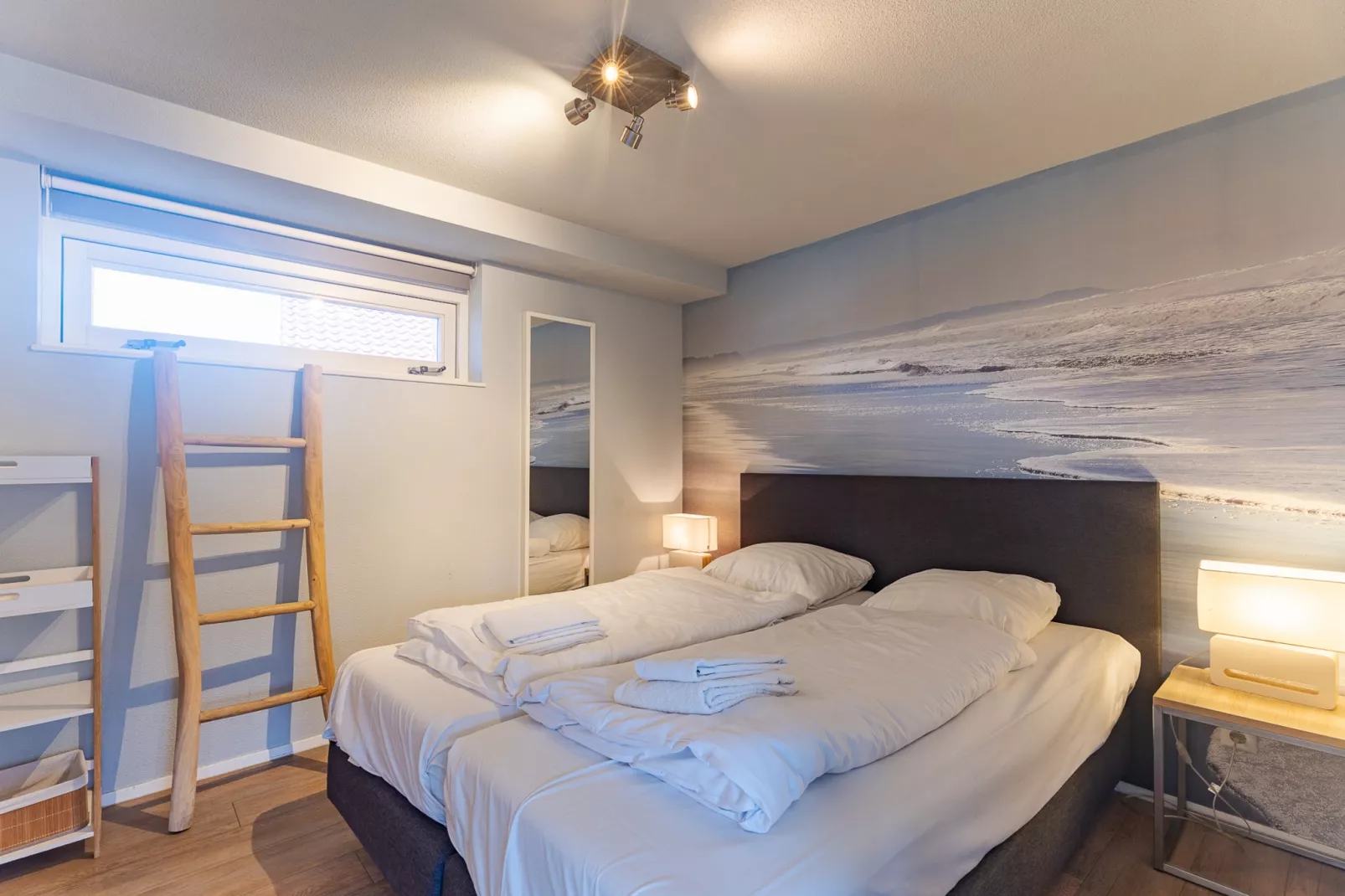 Zonnedorp 7 De Meerpaal in Renesse | Comfortable holiday house close to the beach - Bedroom
