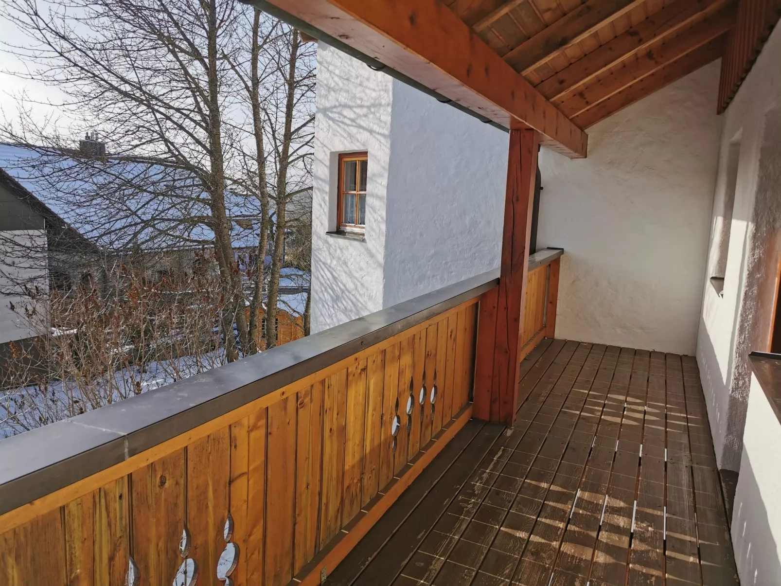 Mit komplett eingerichteter Küchenzeile im Wohnraum - Image-tags.info