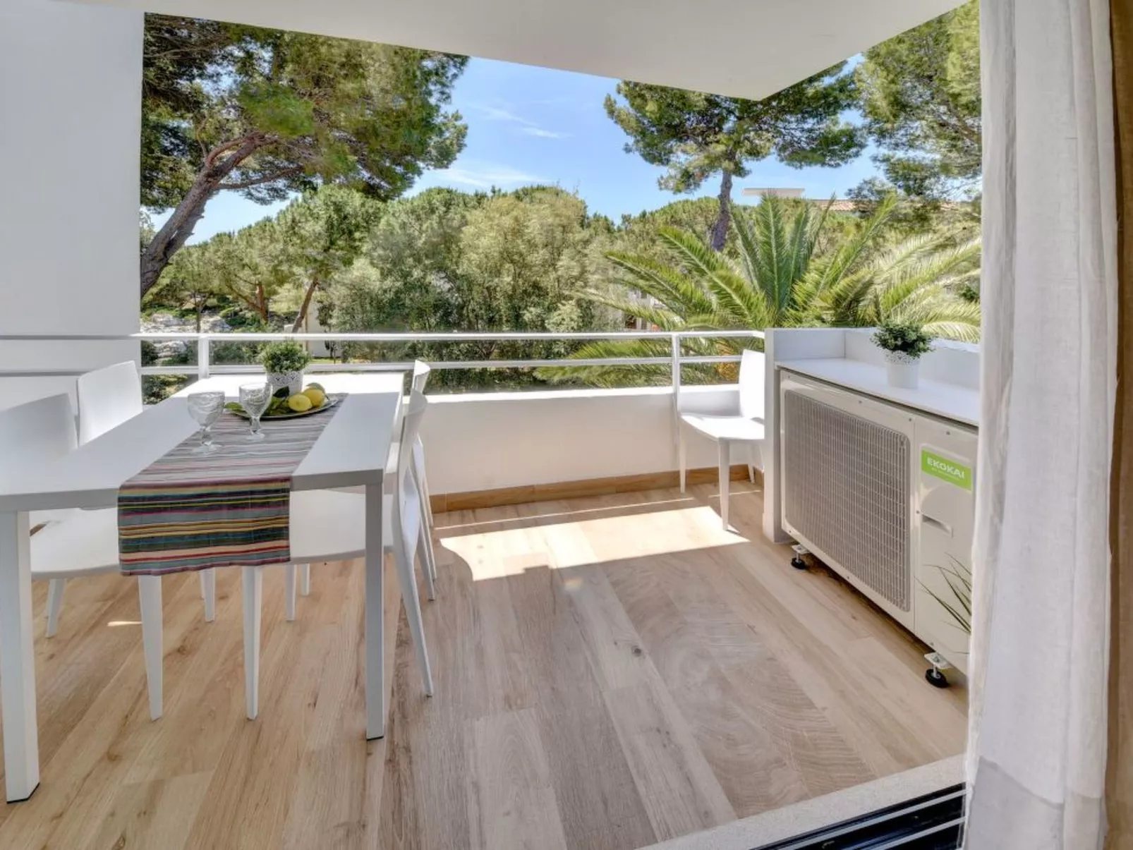 Neu renoviertes, modernes Apartment für 4 Personen, direkt an der Cala Ferrera - Draußen