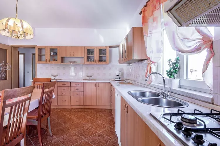 Casa Vesna-Kitchen