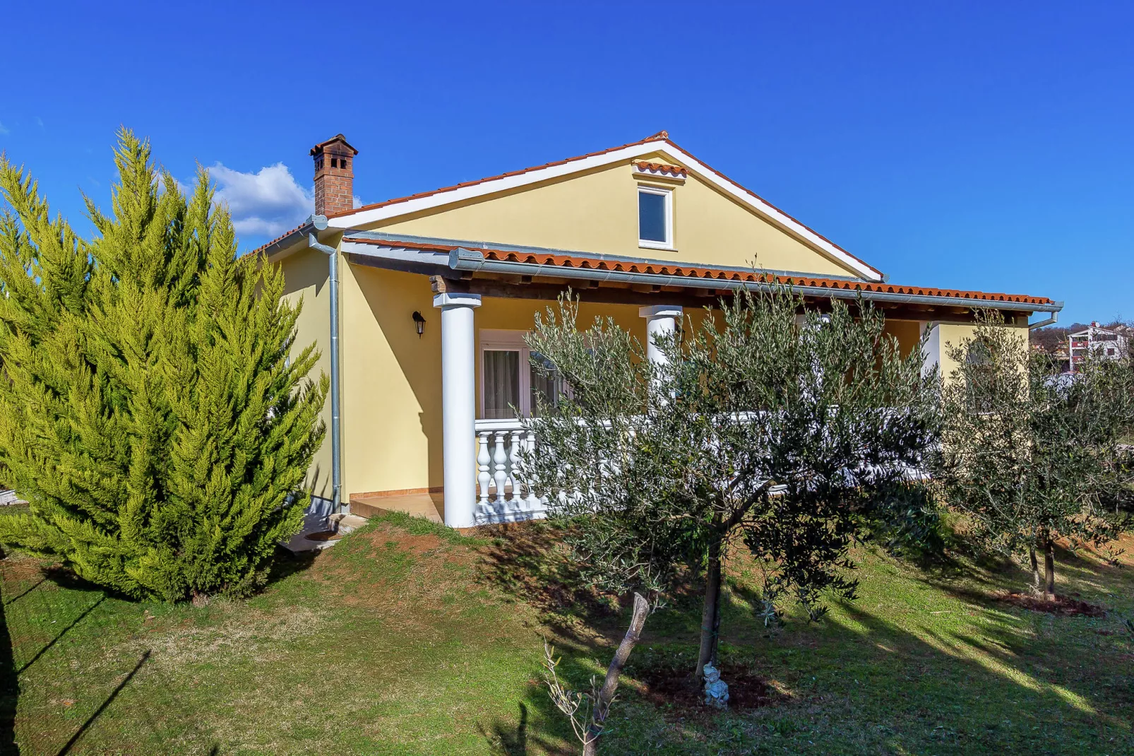 Casa Vesna-Gardens summer