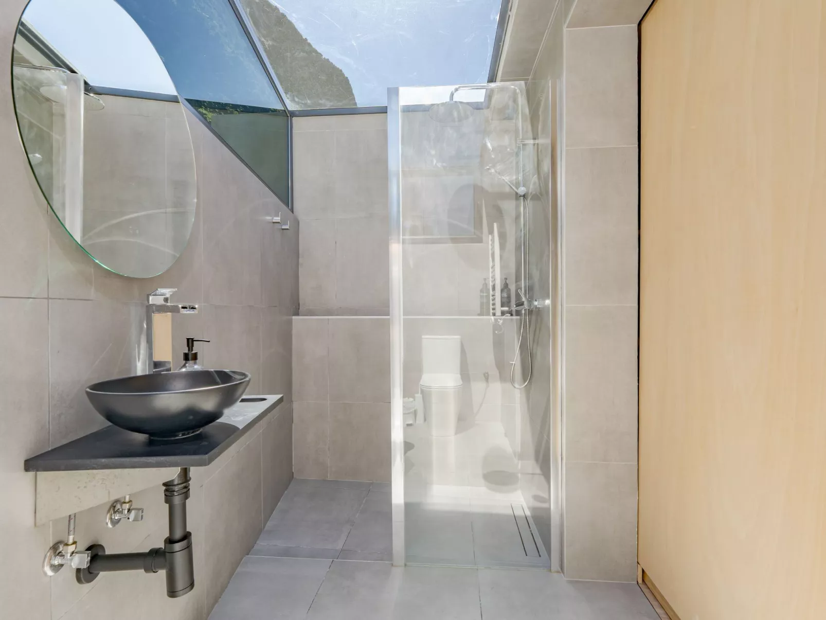 Modernes Studio, Terrasse mit Meerblick und Zugang zur Brandung-Image-tags.info