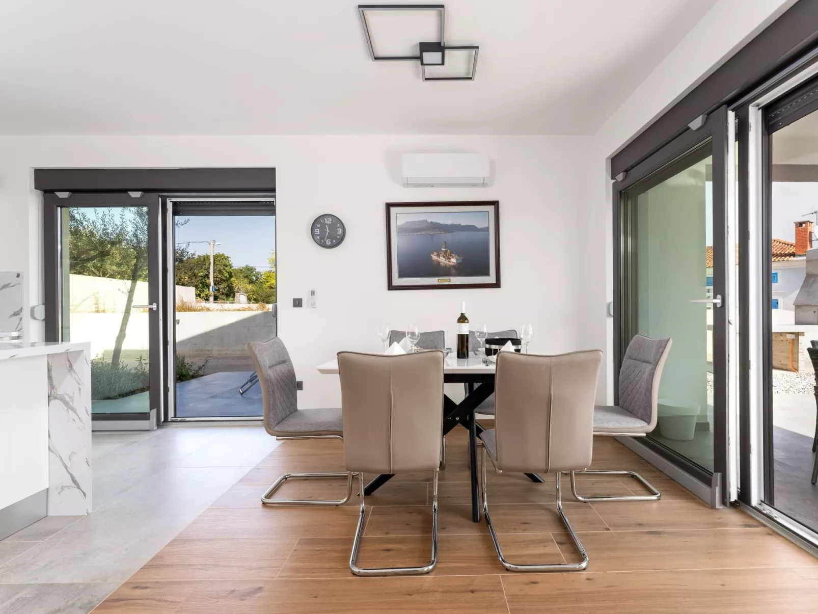 Villa "Rosemary" mit Pool und Panoramablick auf das Meer - Image-tags.info