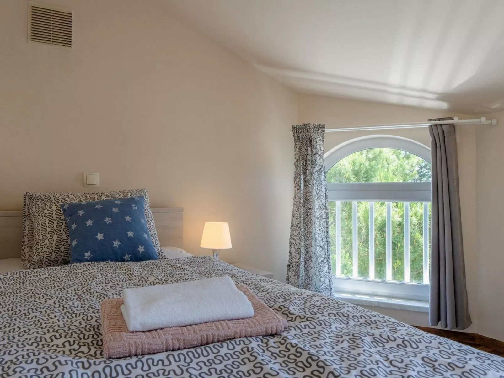 Apartment Sum mora 1 - Image-tags.info