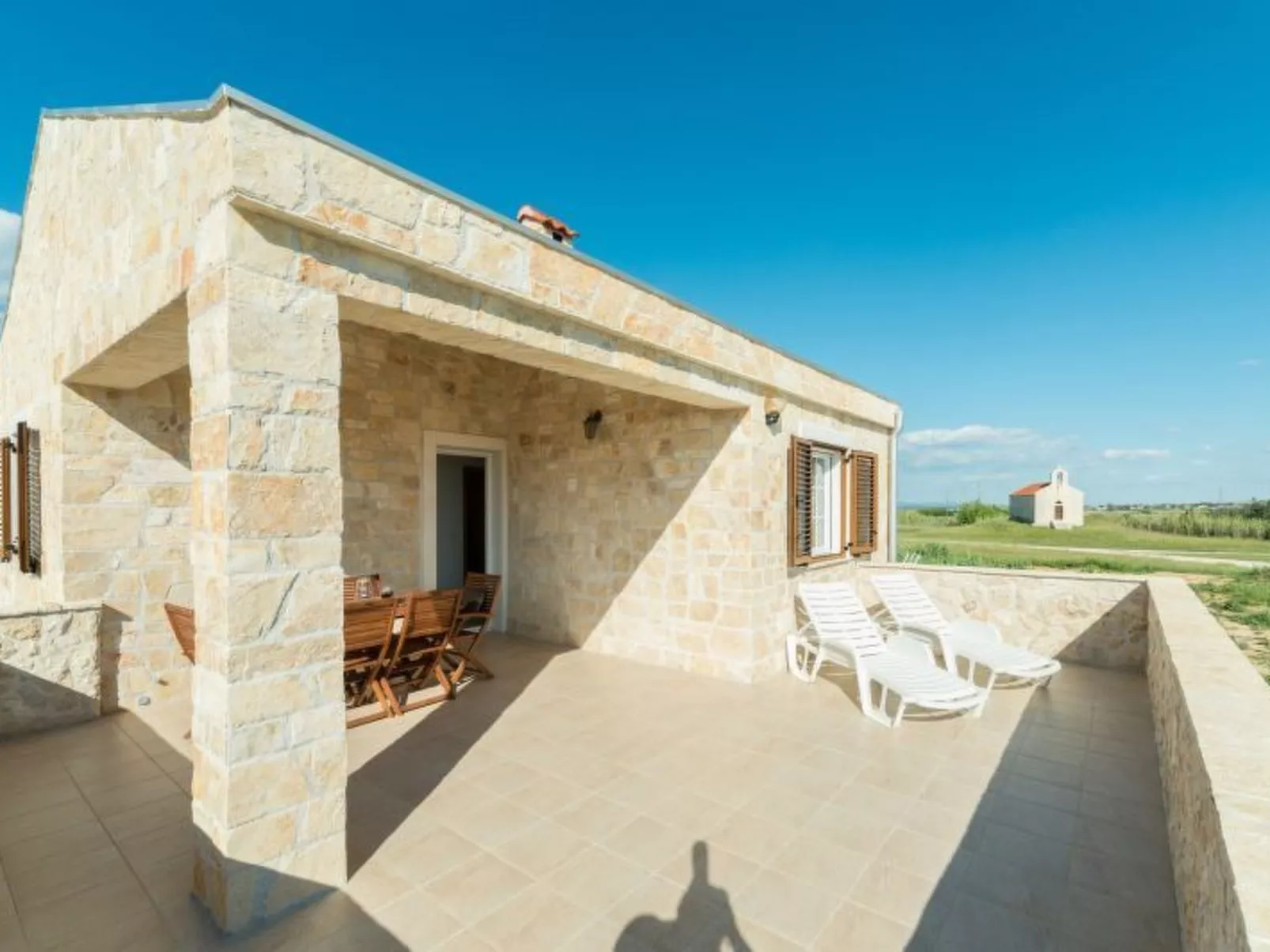 Steinvilla mit Pool, Meerblick, Nähe Sandstrand - Image-tags.info