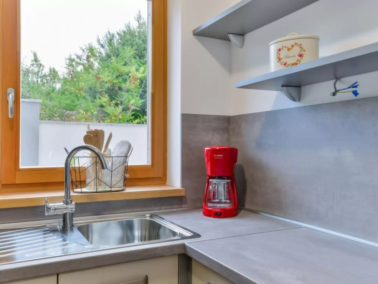 Vila Megy -  ID 2209 - Image-tags.info