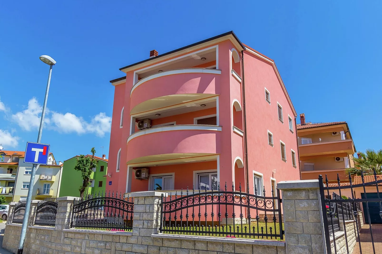 Marich A5-Exterior summer