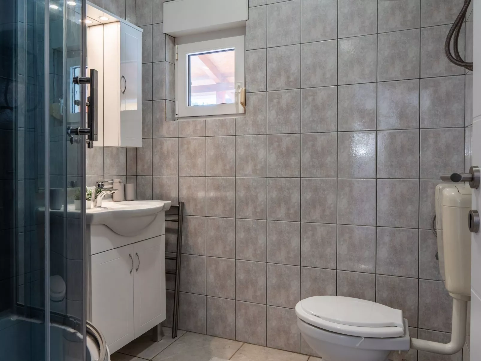 Apartment TT 1 - Image-tags.info