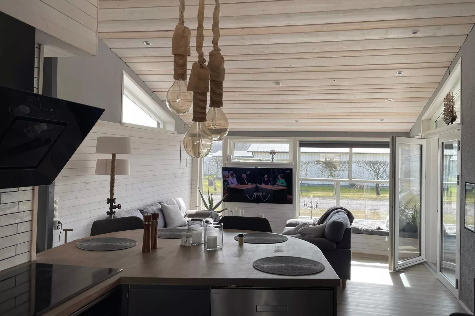 5 star holiday home in Skummeslövsstrand - Indoor