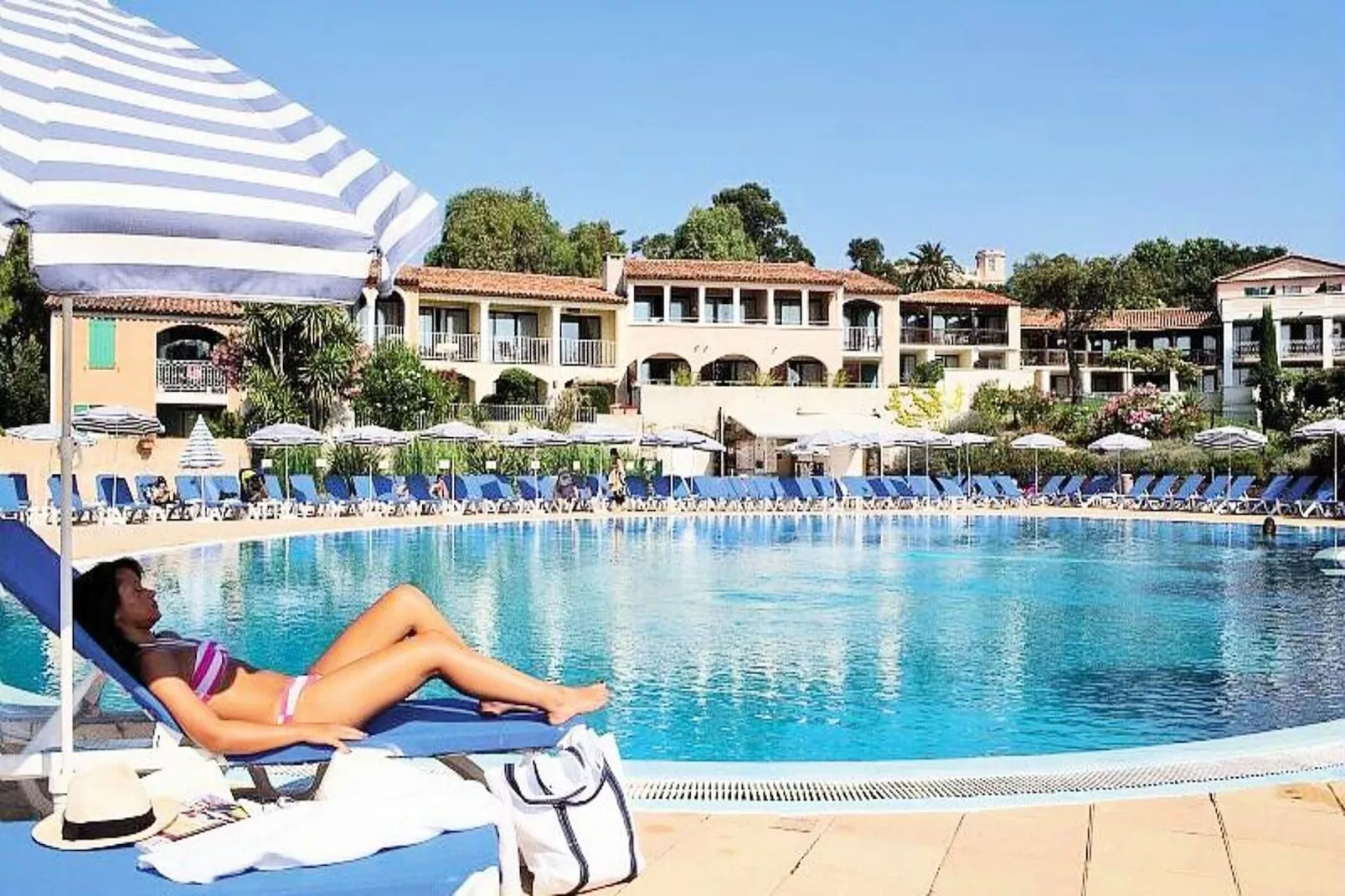 Résidence Les Parcs de Grimaud - maeva Home - Schwimmbad